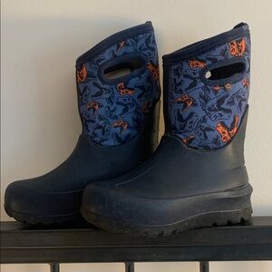 Bogs insulated boots, big kids size 3